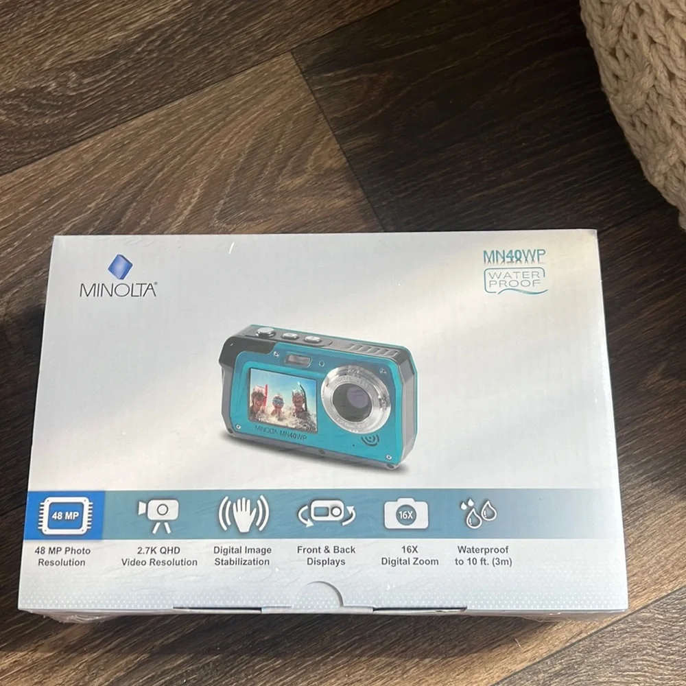 MINOLTA MN40WP WATERPROOF CAMERA
